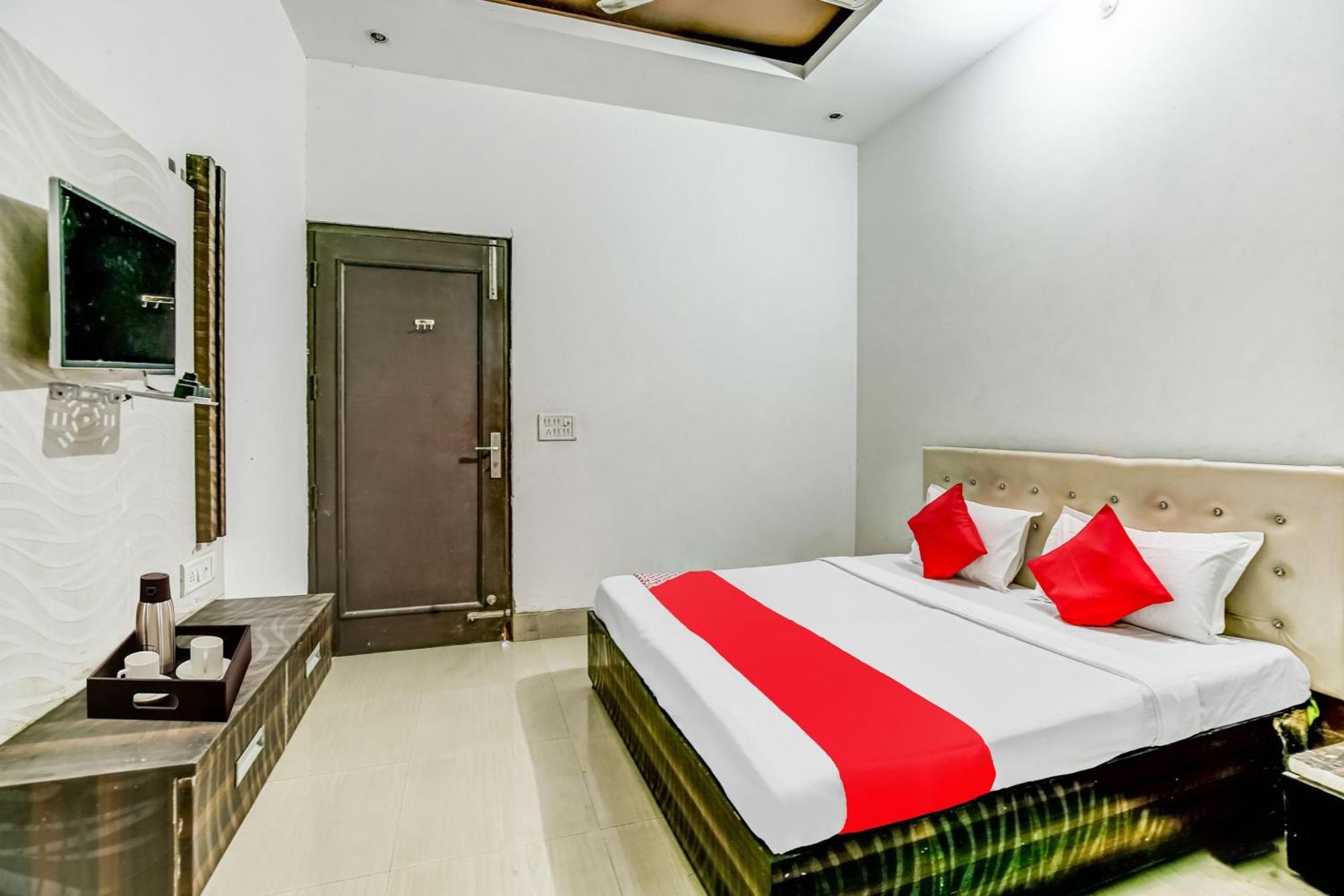 Flagship Hotel Big Boss Kurukshetra Exteriér fotografie